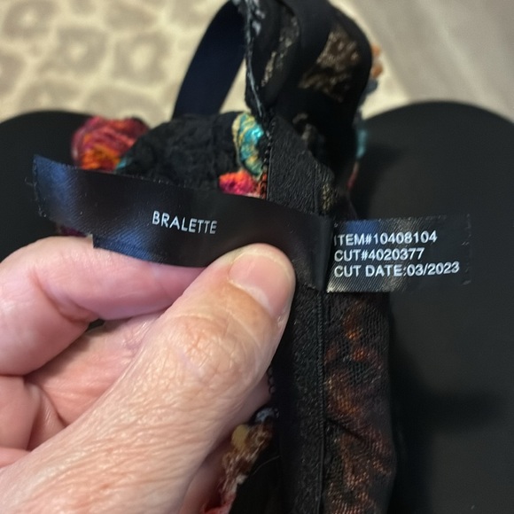 NWOT Torrid Unlined Floral Lace Bralette - Picture 5 of 5